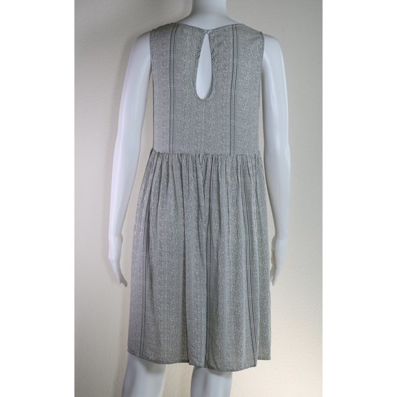 Grace & Lace: Aztec Embroidered Dress - Picture 10 of 12